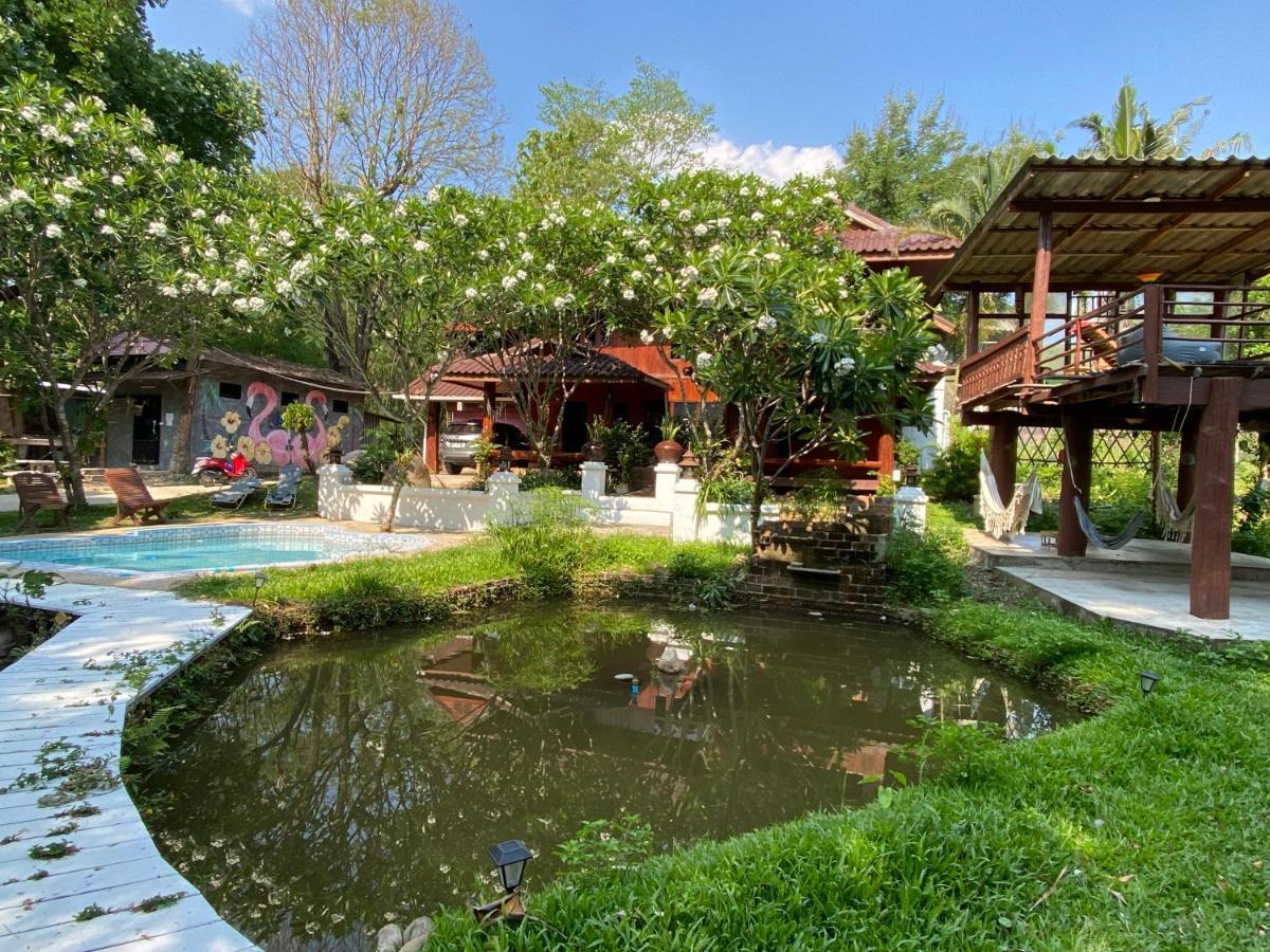 Shaya Homestay & Dorms Paj Kültér fotó