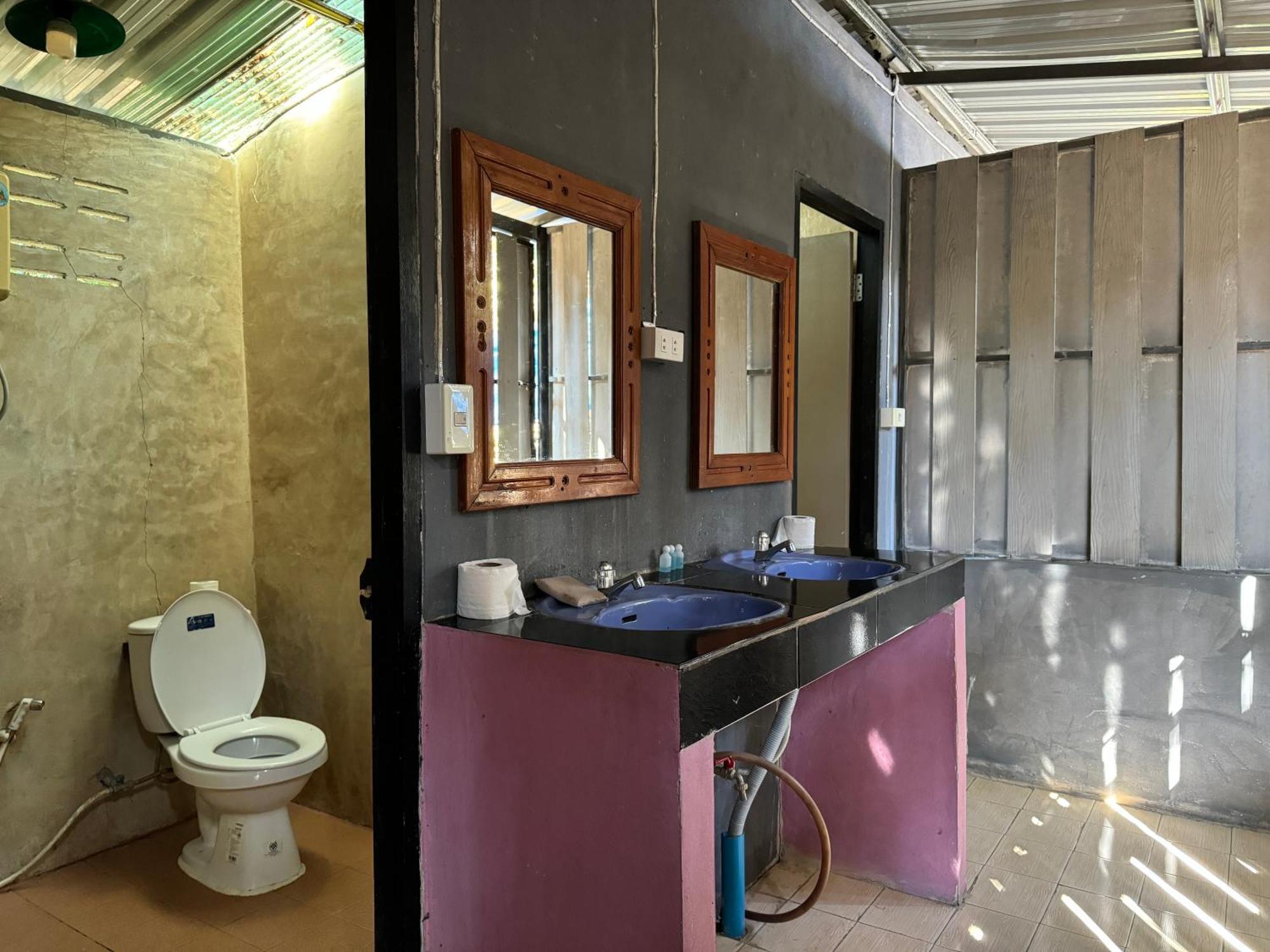 Shaya Homestay & Dorms Paj Kültér fotó